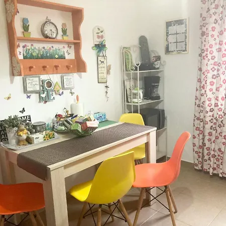 Sweet Butterflies בראשוב